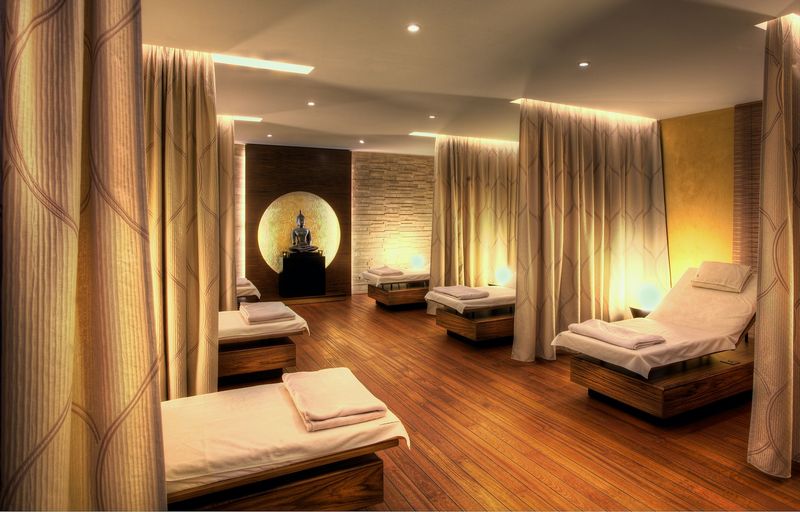 What's a Hot Stone Massage Therapy and Why Should You Attempt One Soon?